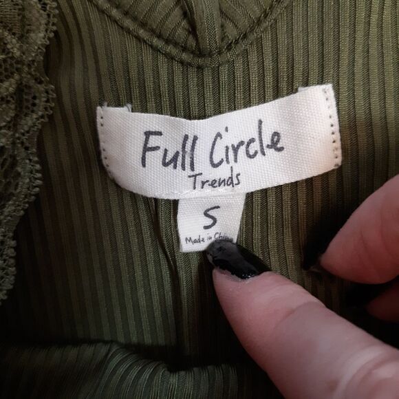 Full Circle vneck lace trim bodysuit - Picture 3 of 7